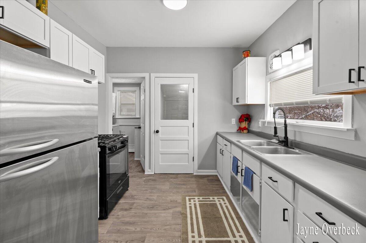 807 Pearl Street Belding, MI 48809 - Photo 7 of 23 13-DSC_9099