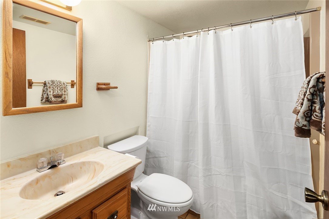 2528 178th Street Southeast Bothell, WA 98012 - Photo 15 of 19