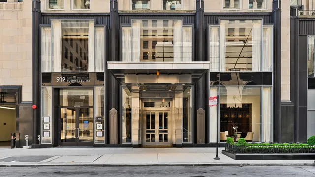 $5,995,000 | 159 East Walton Place, Unit 31A, Chicago, IL 60611