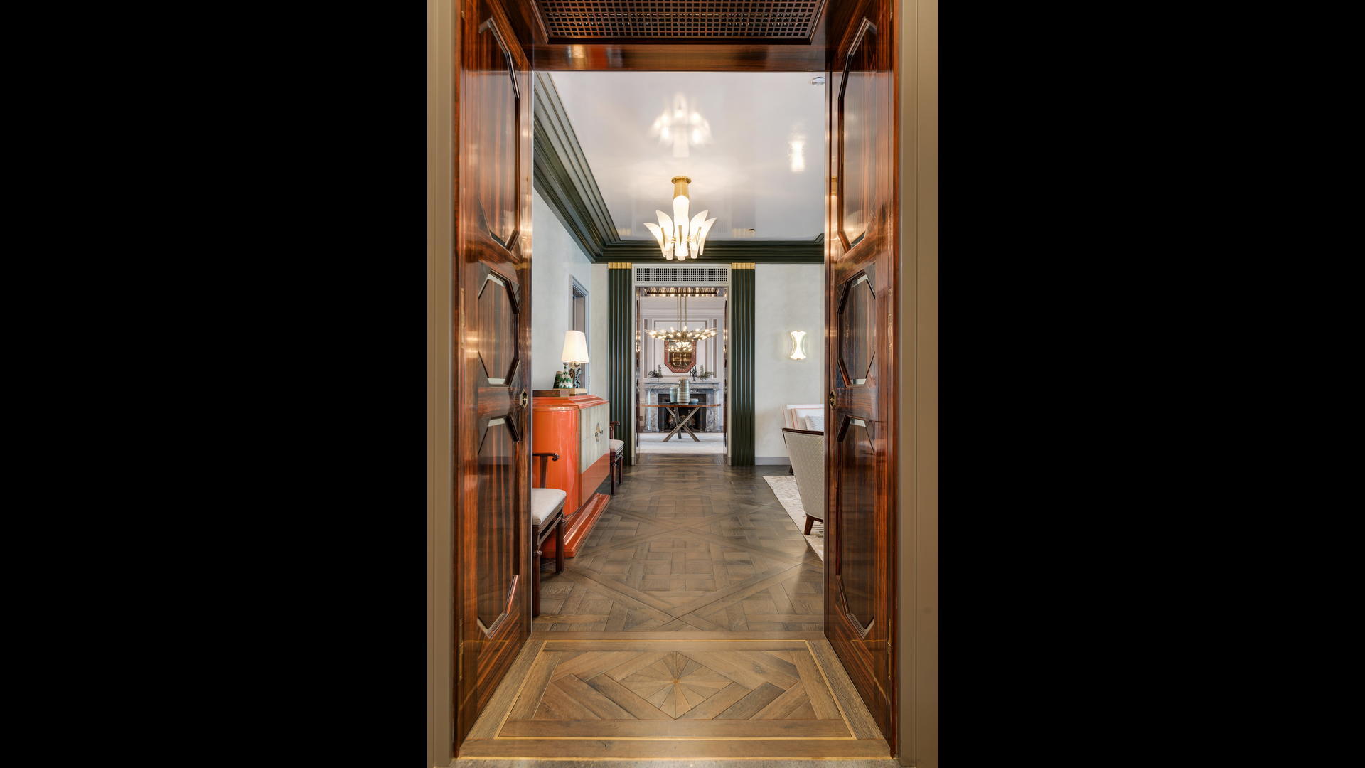 159 East Walton Place, Unit 31A Chicago, IL 60611 - Photo 4 of 38