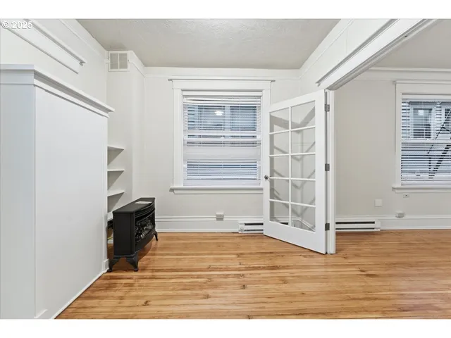 $170,000 | 2109 Northwest Irving Street, Unit 211, Portland, OR 97210