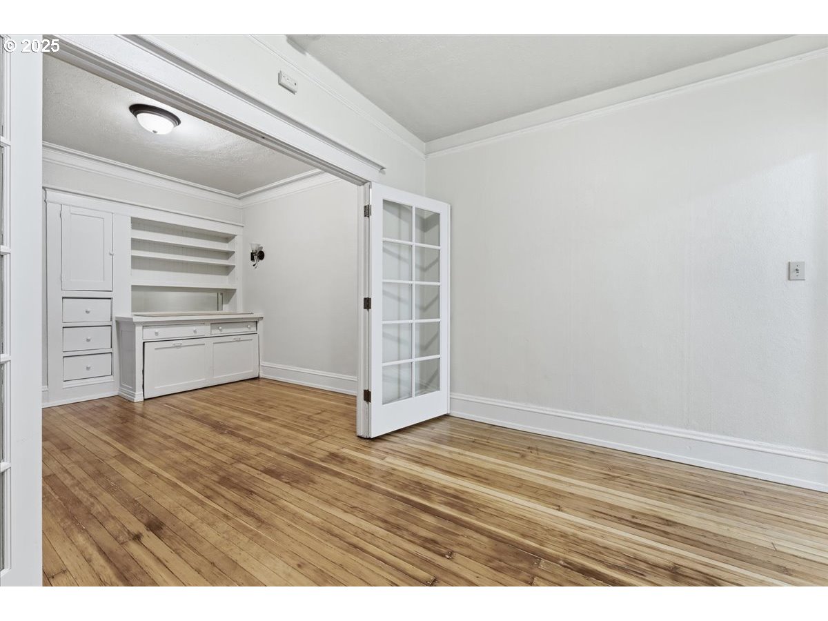 2109 Northwest Irving Street, Unit 211 Portland, OR 97210 - Photo 17 of 22