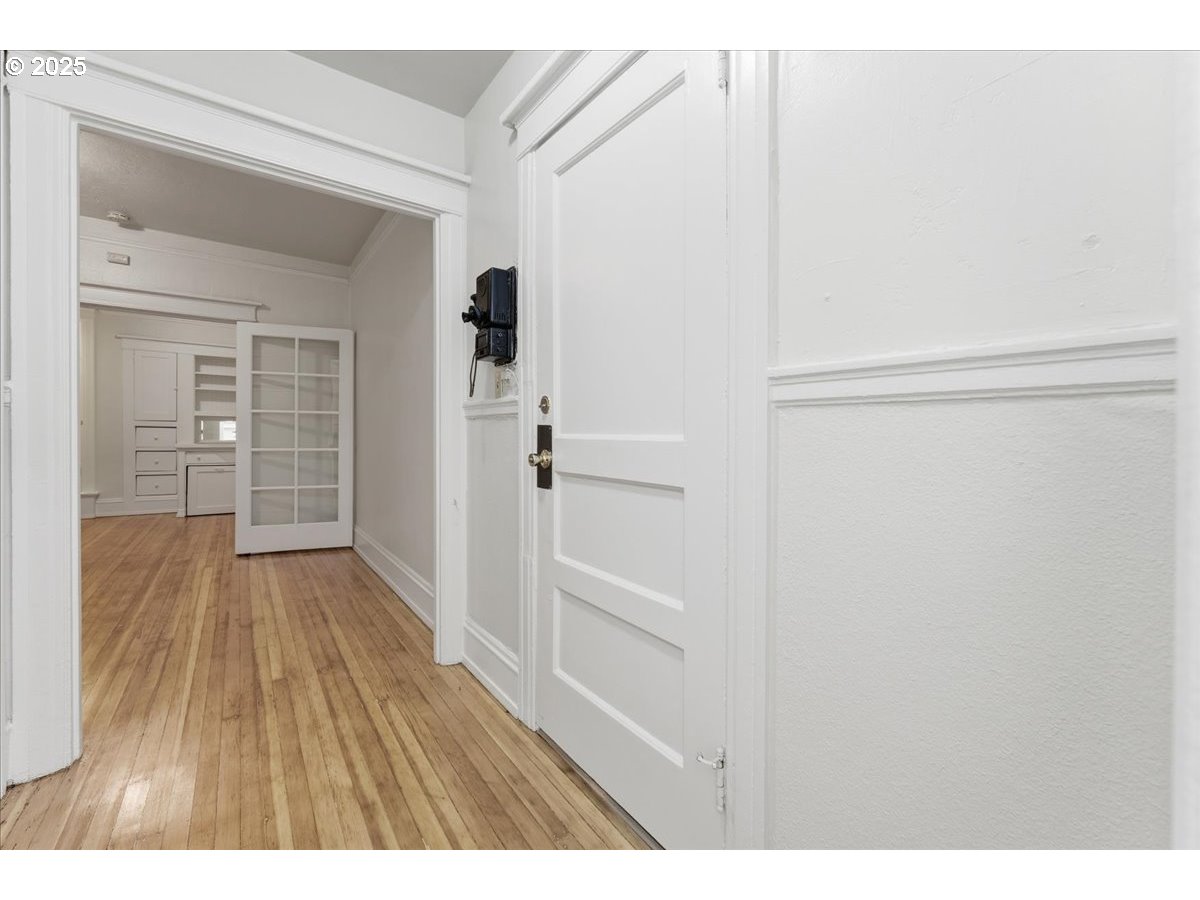 2109 Northwest Irving Street, Unit 211 Portland, OR 97210 - Photo 7 of 22