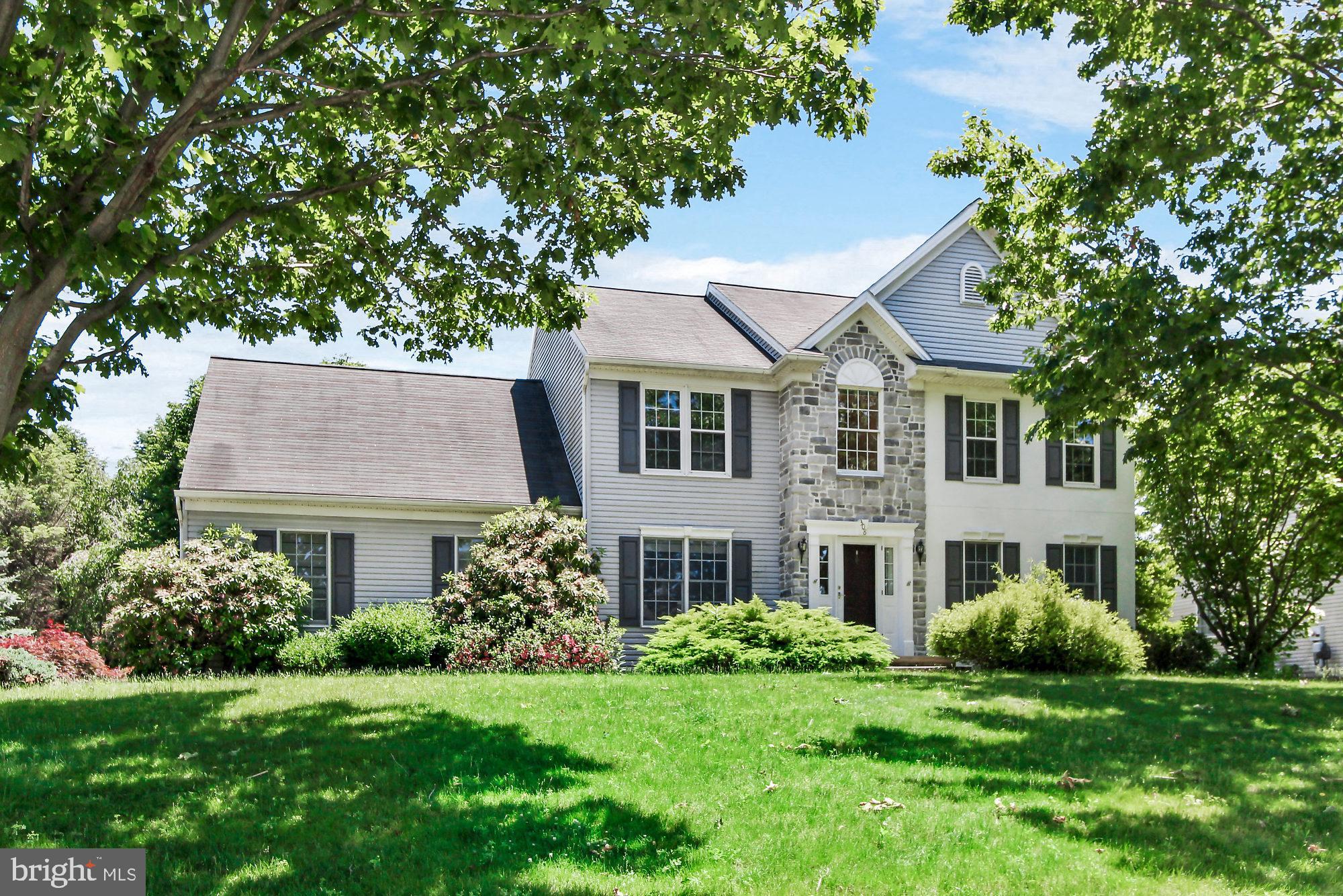 308 Royal Hunt Way Lititz, PA 17543 - Photo 1 of 32 Gallery Image 1