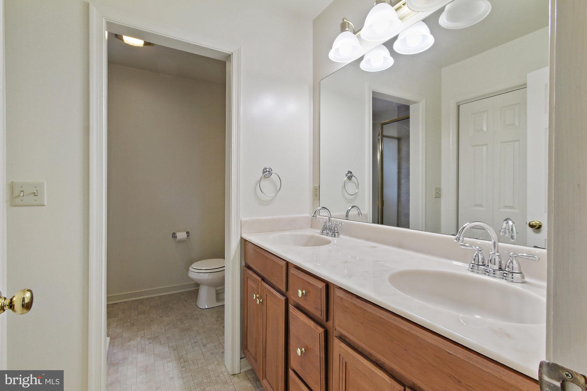 308 Royal Hunt Way Lititz, PA 17543 - Photo 17 of 32 Gallery Image 17