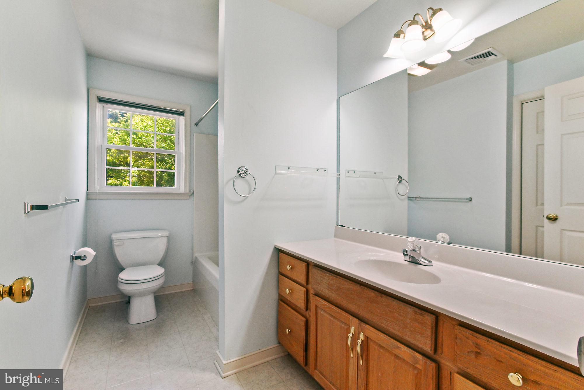 308 Royal Hunt Way Lititz, PA 17543 - Photo 23 of 32 Gallery Image 23