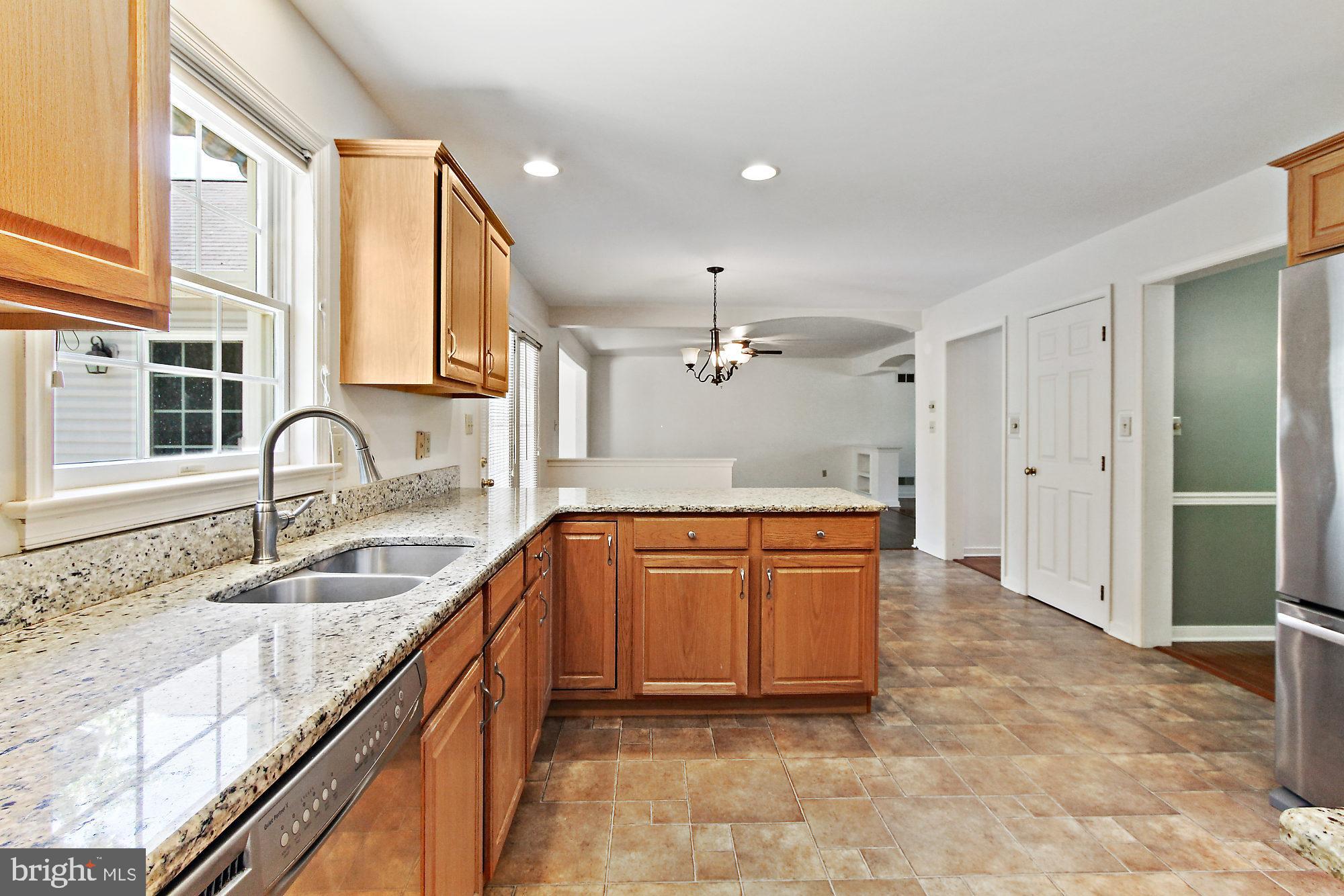 308 Royal Hunt Way Lititz, PA 17543 - Photo 6 of 32 Gallery Image 6