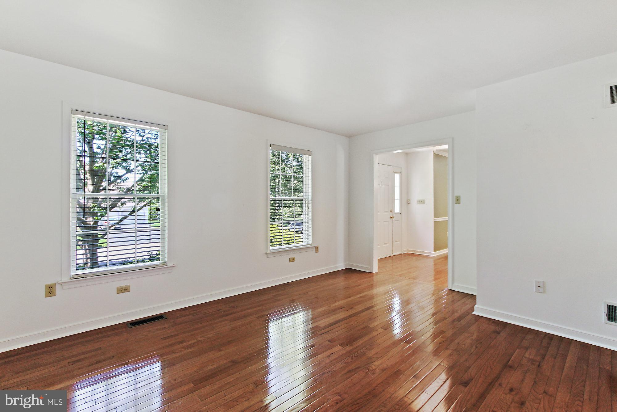 308 Royal Hunt Way Lititz, PA 17543 - Photo 8 of 32 Gallery Image 8