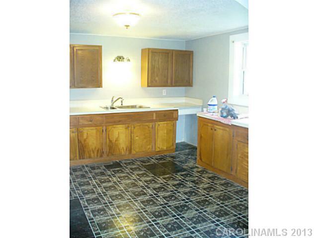 32175 Chapel Road Albemarle, NC 28001 - Photo 4 of 14 Gallery Image 4