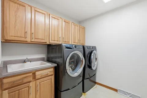 $700,000 | 3650 Ice Age Drive, Madison, WI 53719