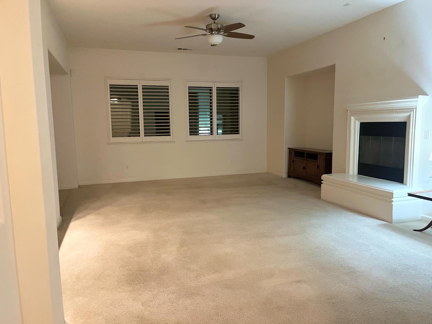 2261 Pillsbury Road Manteca, CA 95337 - Photo 5 of 15 a view of an empty room with a window