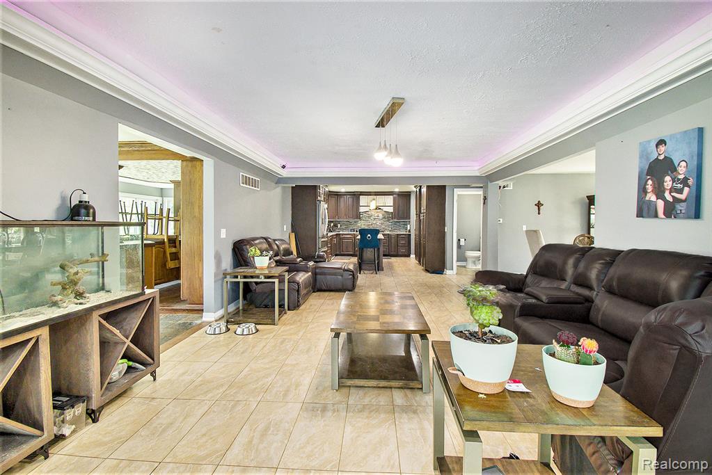 7471 Brewer Road Flint, MI 48507 - Photo 12 of 37 Gallery Image 12