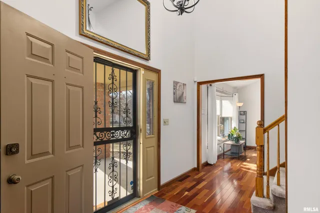 $389,900 | 209 West Morningside Drive, Peoria, IL 61614