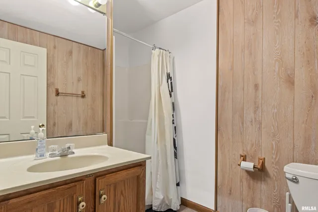 $389,900 | 209 West Morningside Drive, Peoria, IL 61614