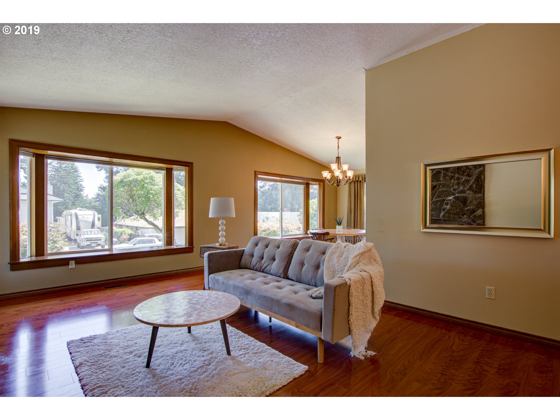 227 Southwest Hartley Avenue Gresham, OR 97030 - Photo 5 of 30 Gallery Image 5