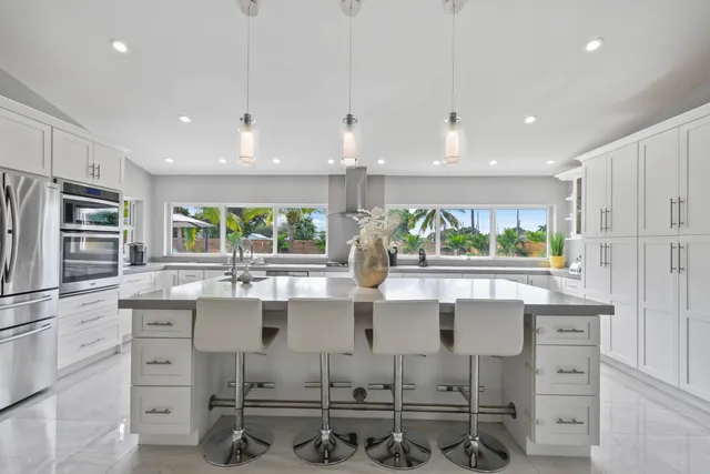 $10,500 | 7101 West Lake Drive, Lake Clarke Shores, FL 33406