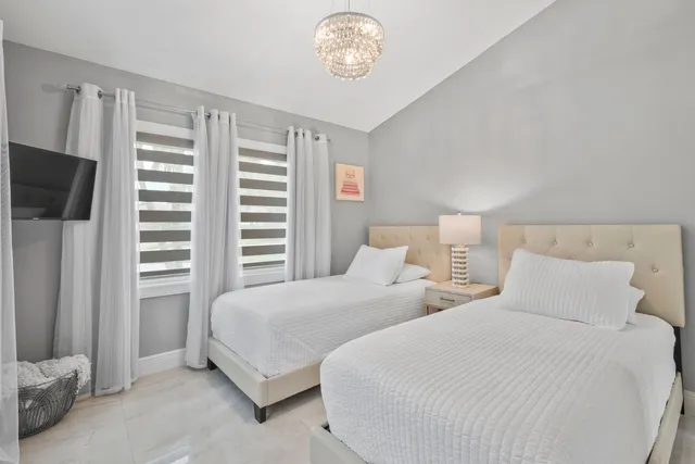 $10,500 | 7101 West Lake Drive, Lake Clarke Shores, FL 33406