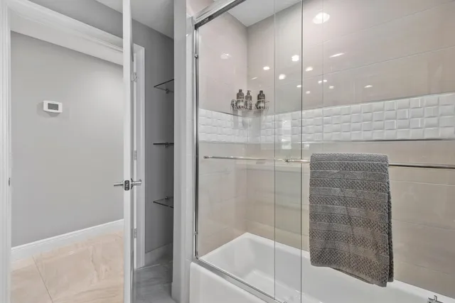 $10,500 | 7101 West Lake Drive, Lake Clarke Shores, FL 33406