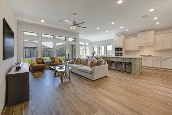 $3,900 | 1930 Creekwood Cove, Missouri City, TX 77459