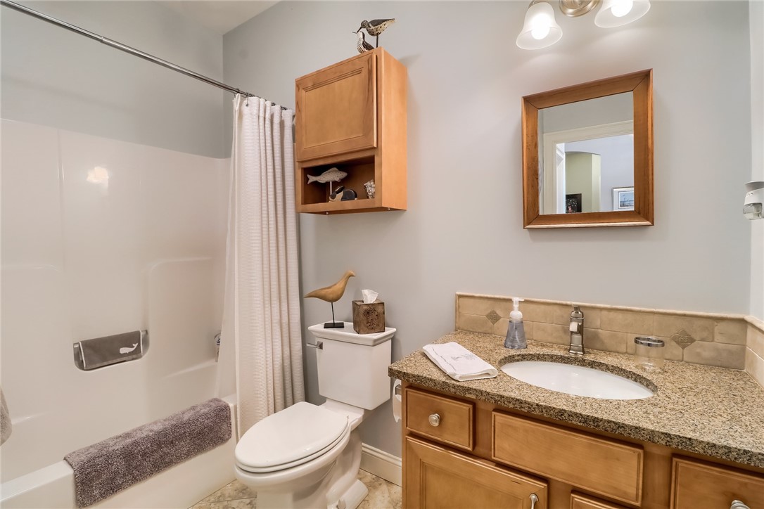 70 Whispering Pine Way, Unit 70 Exeter, RI 02822 - Photo 18 of 21 Guest bath
