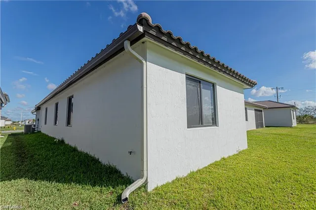 $2,300 | 5096 Nevola Ave Avenue, Immokalee, FL 34142