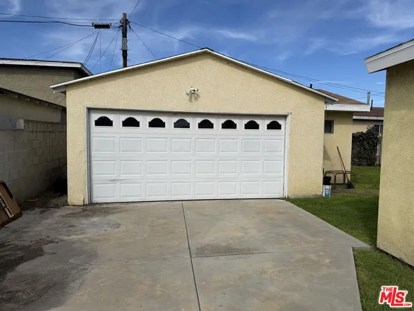 $639,000 | 205 West Poplar Street, Compton, CA 90220