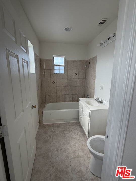 205 West Poplar Street Compton, CA 90220 - Photo 9 of 19