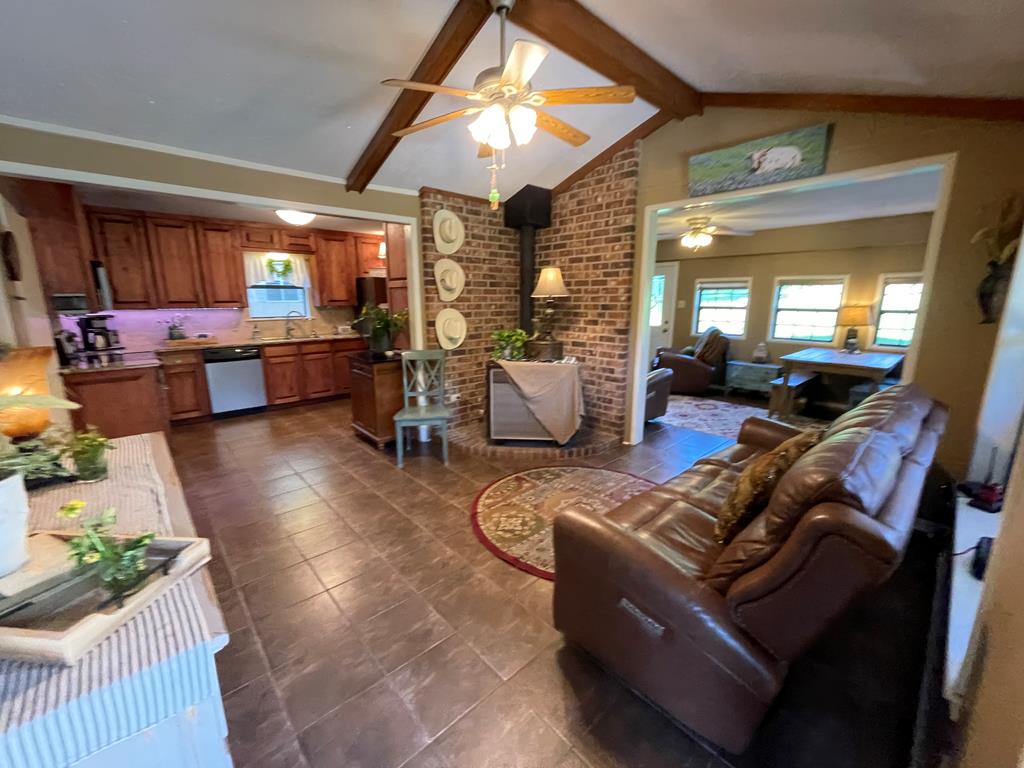 340 AN County Road Tennessee Colony, TX 75861 - Photo 5 of 36