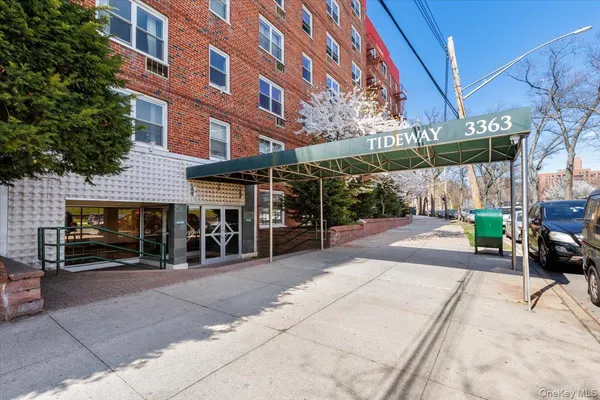 $275,000 | 3363 Sedgwick Avenue, Unit 6N | Kingsbridge Heights