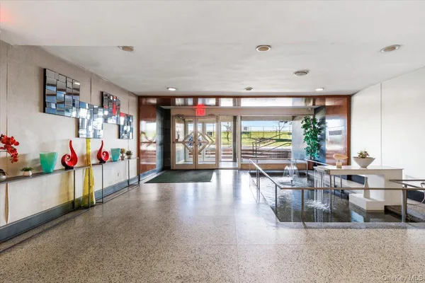 $275,000 | 3363 Sedgwick Avenue, Unit 6N | Kingsbridge Heights