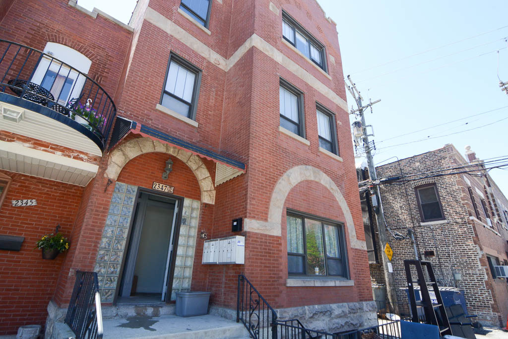 2347 West 24th Place, Unit 1R Chicago, IL 60608 - Photo 2 of 21 a view of a building with a windows