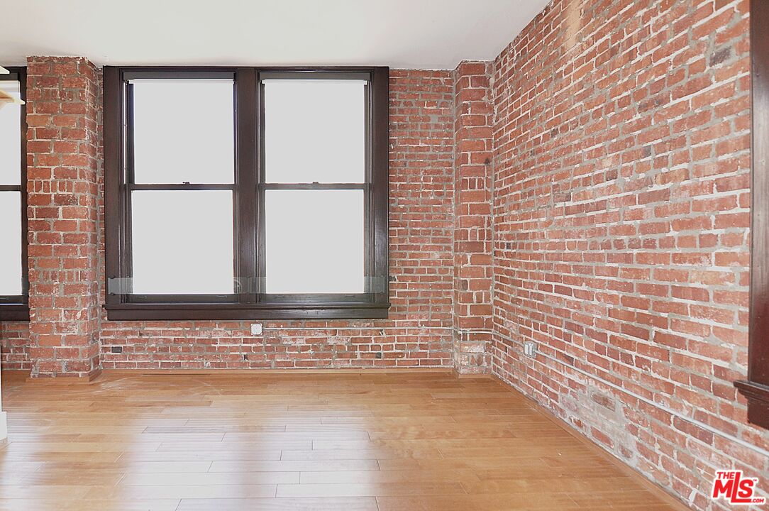 460 South Spring Street, Unit 701 Los Angeles, CA 90013 - Photo 14 of 33