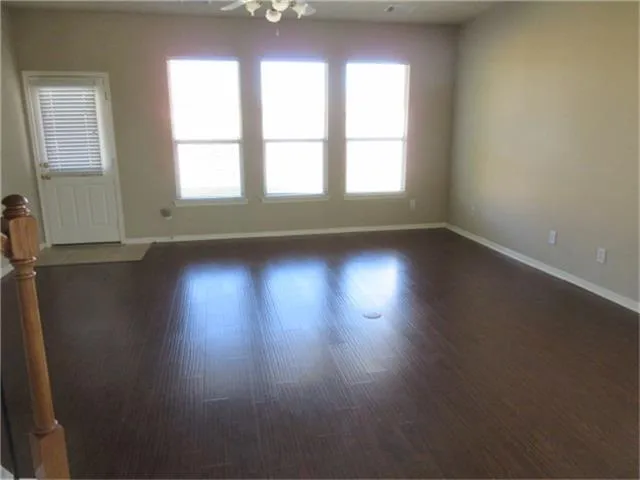 $1,850 | 19107 Hemington Circle, Tomball, TX 77375