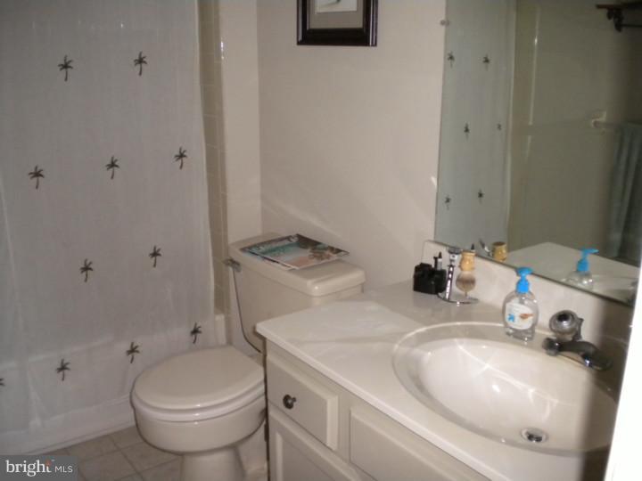 109 Farnwood Road Mount Laurel, NJ 08054 - Photo 4 of 22 Master Bathroom