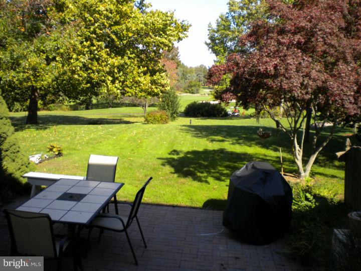 109 Farnwood Road Mount Laurel, NJ 08054 - Photo 10 of 22 View in Back