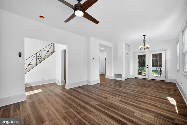 $364,900 | 334 Rosalind Avenue, Gloucester City, NJ 08030