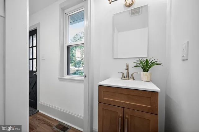 $364,900 | 334 Rosalind Avenue, Gloucester City, NJ 08030