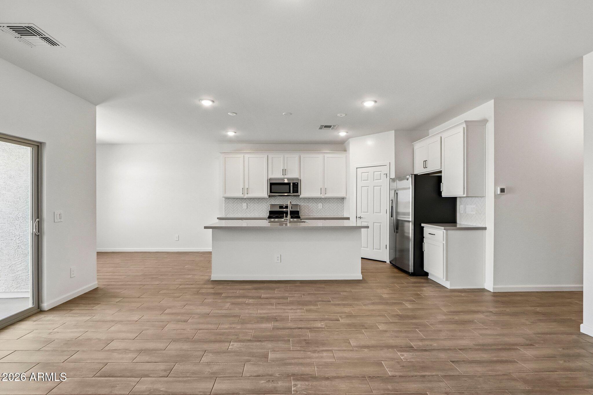 47624 West Moeller Road Maricopa, AZ 85139 - Photo 13 of 48 13-web-or-mls-W Moeller Rd-S3004-013