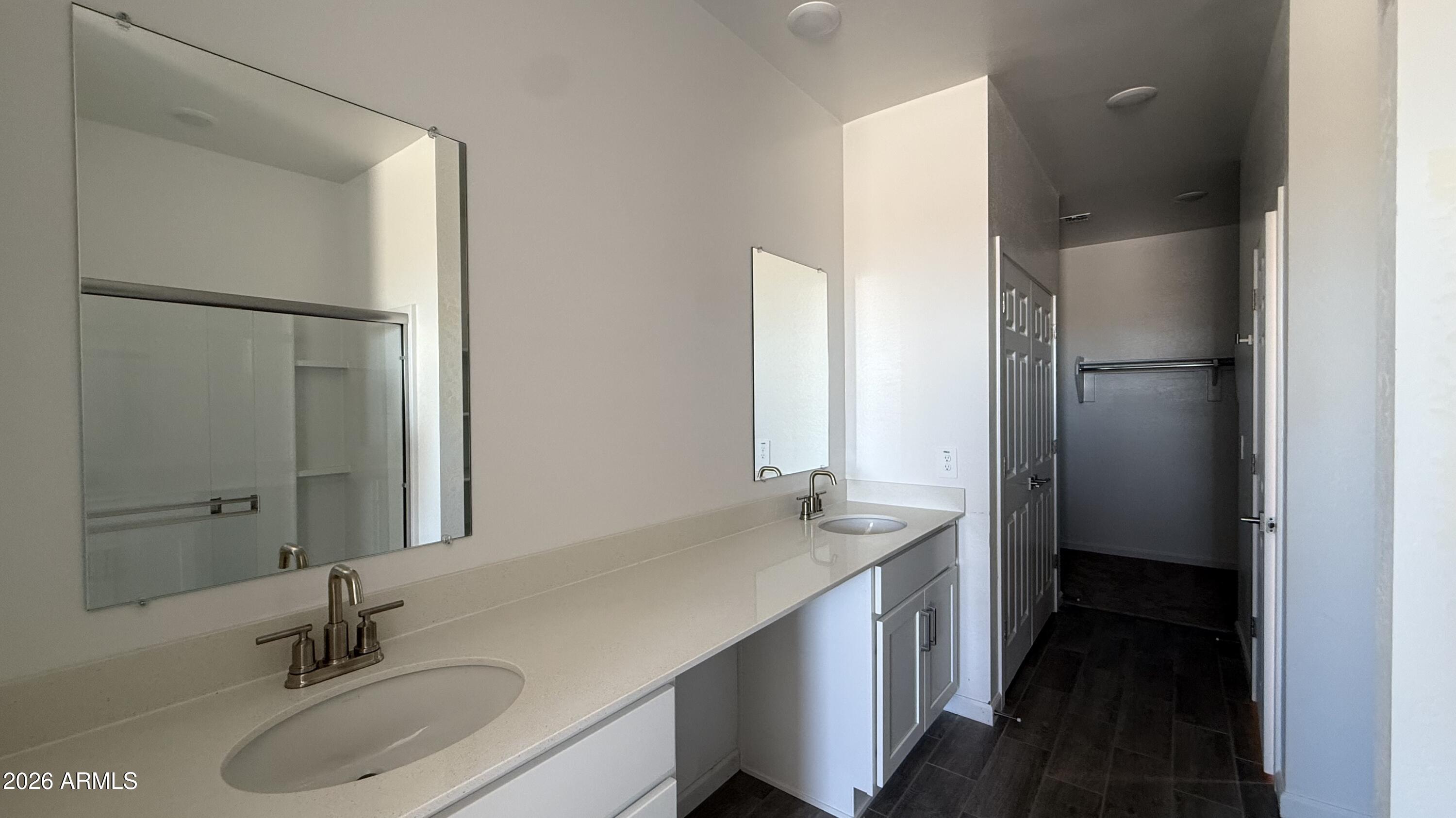 47624 West Moeller Road Maricopa, AZ 85139 - Photo 13 of 32 012 - Primary Bathroom