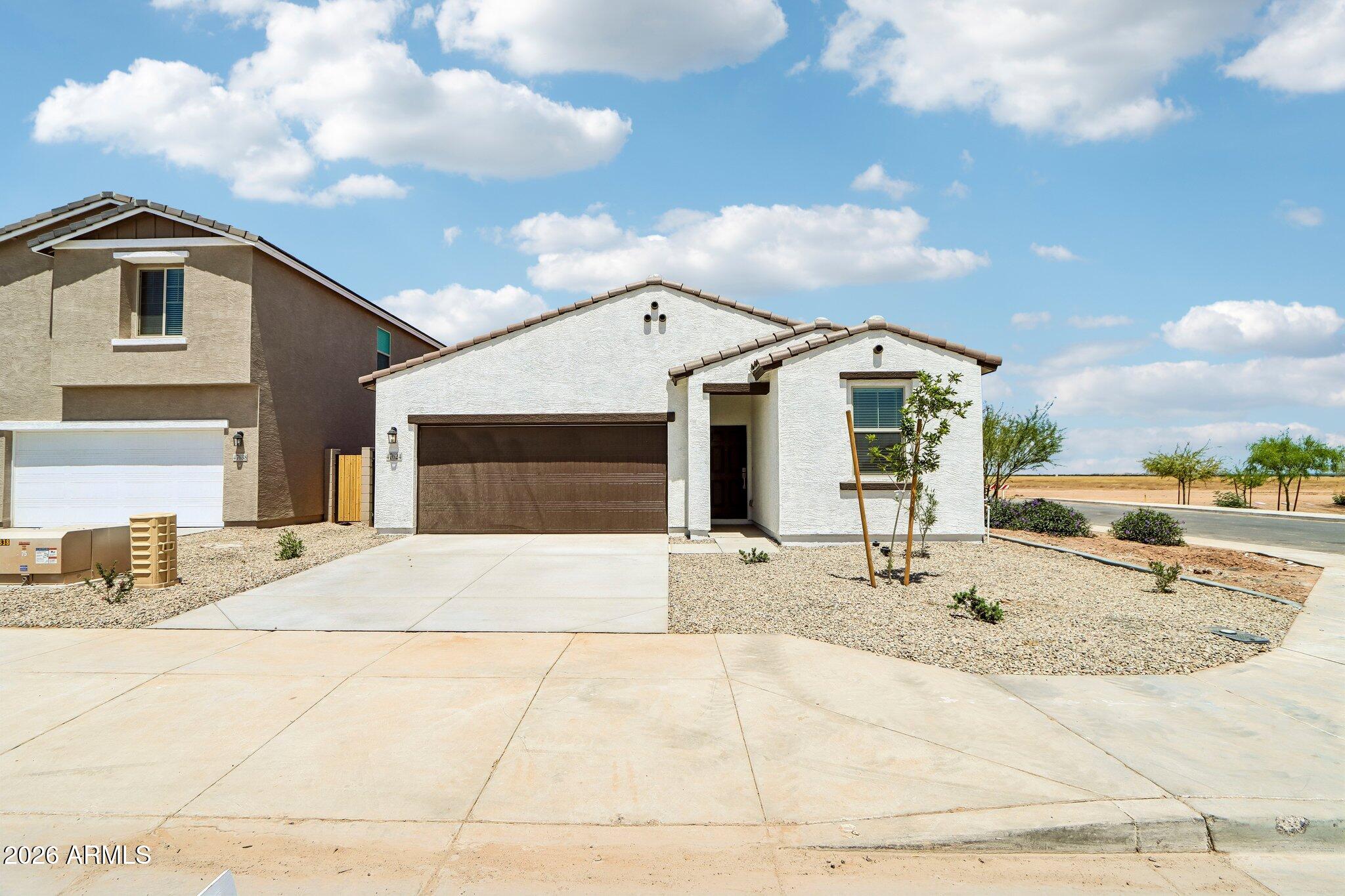 47624 West Moeller Road Maricopa, AZ 85139 - Photo 3 of 48 3-web-or-mls-W Moeller Rd-S3004-003