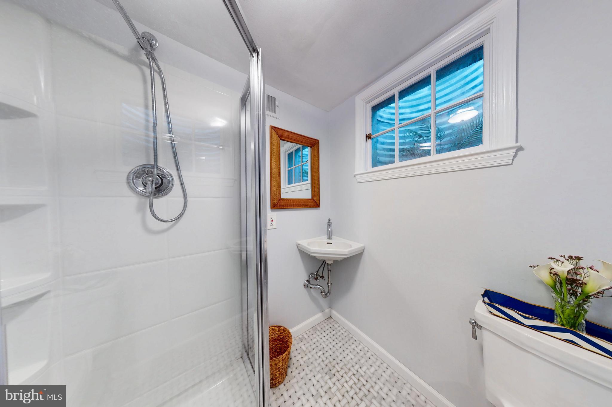 130 Colket Lane Devon, PA 19333 - Photo 26 of 34 a bathroom with a toilet and a shower