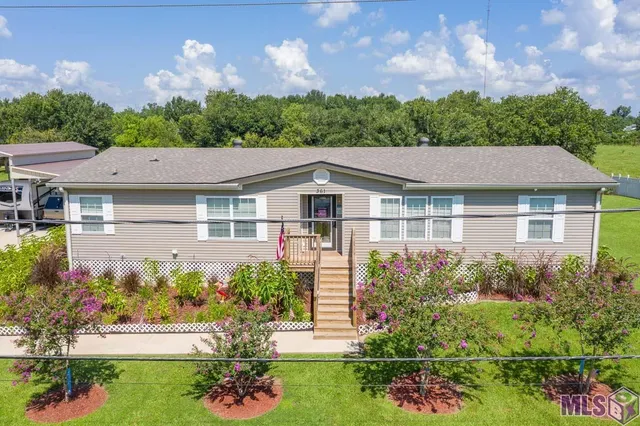 $214,000 | 361 Le Village Drive, Larose, LA 70373