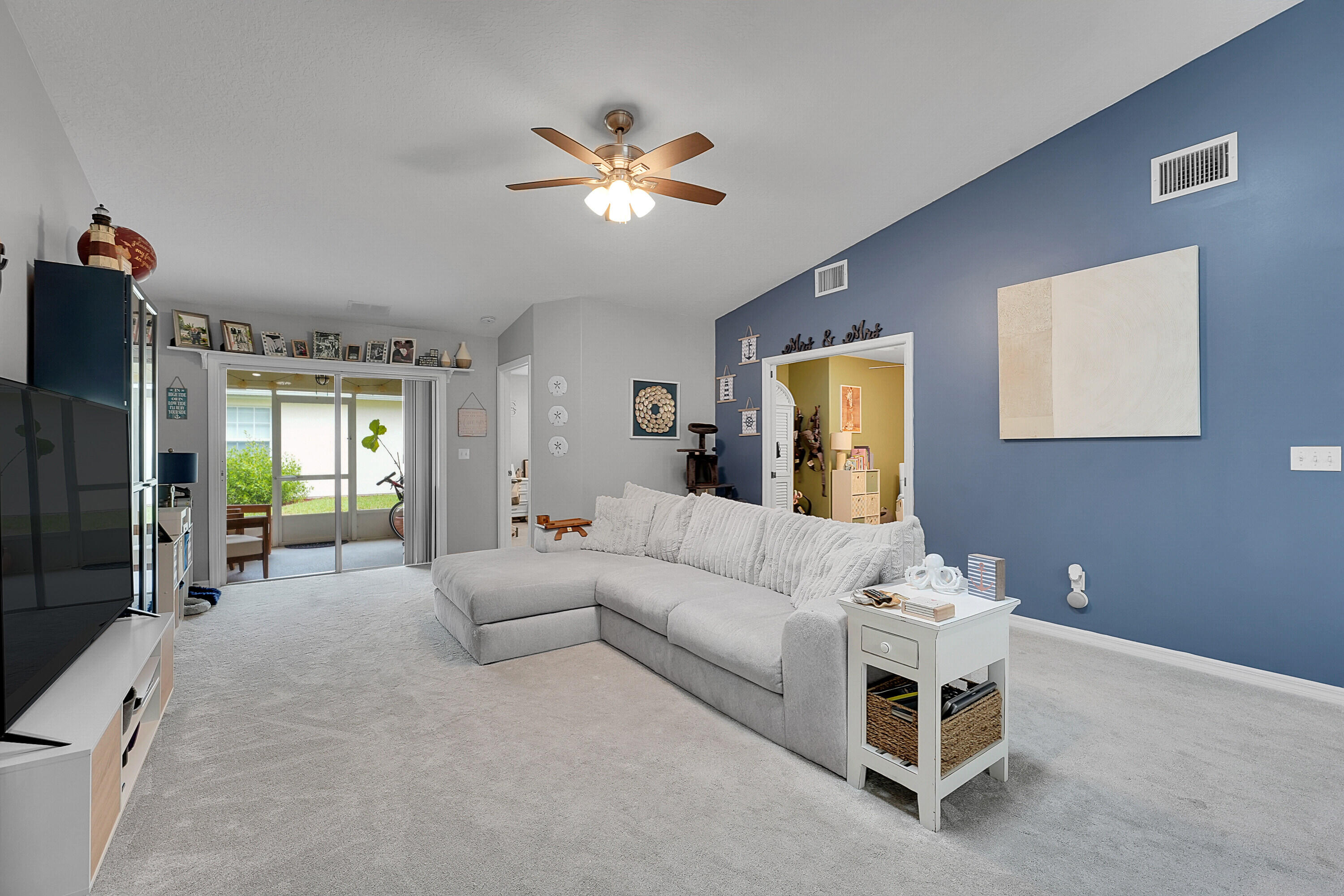 975 South Easy Street Sebastian, FL 32958 - Photo 8 of 41 06_0 (6)