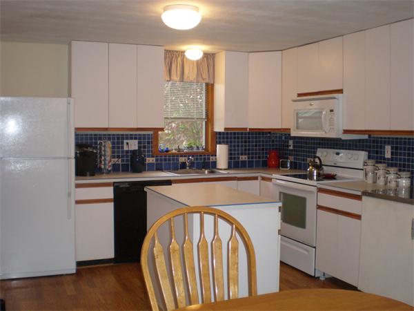 13 Robert Road Framingham, MA 01702 - Photo 3 of 13 Gallery Image 3