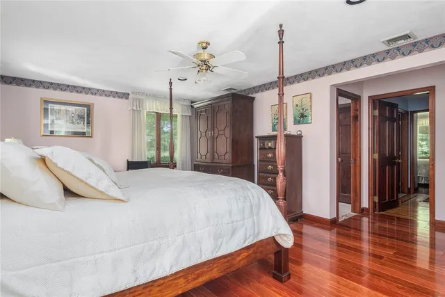 $1,145,000 | 10 Oak Hill Drive, Lincoln, RI 02865