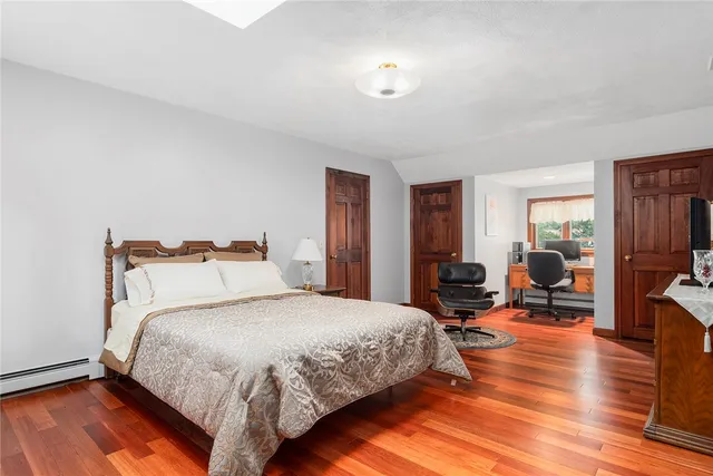 $1,145,000 | 10 Oak Hill Drive, Lincoln, RI 02865