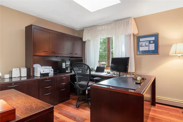 $1,145,000 | 10 Oak Hill Drive, Lincoln, RI 02865