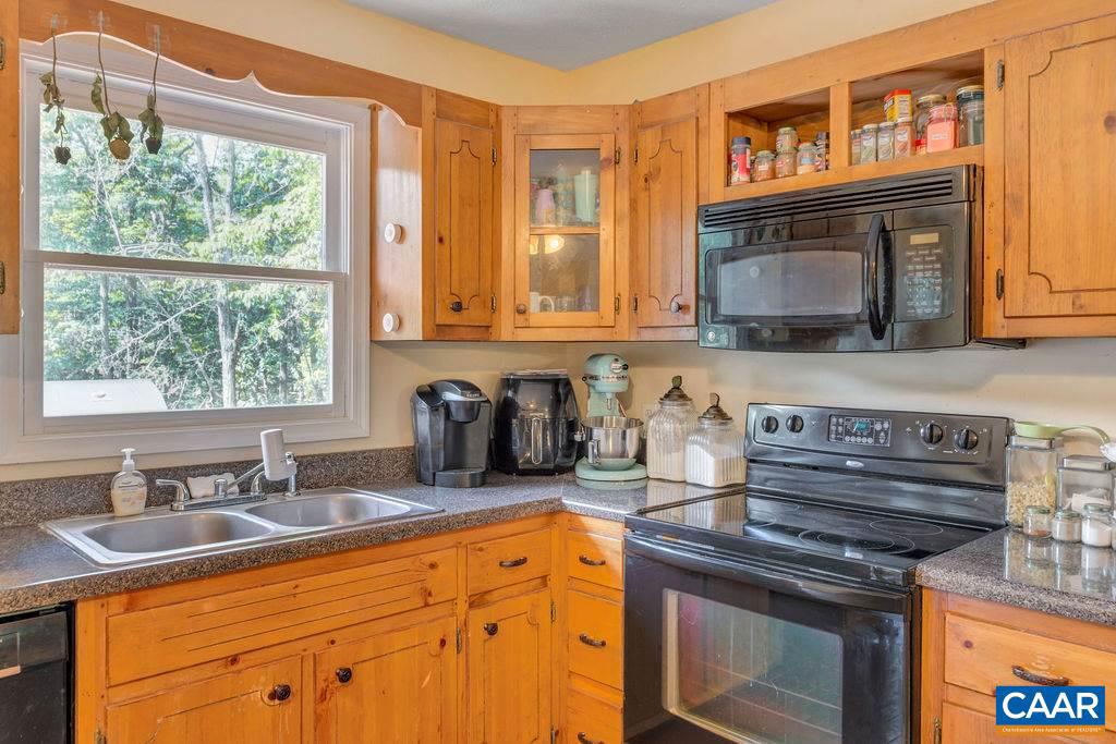 8993 Poindexter Road Louisa, VA 23093 - Photo 16 of 50