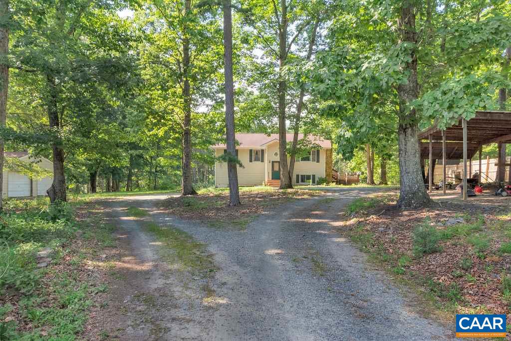 8993 Poindexter Road Louisa, VA 23093 - Photo 3 of 50