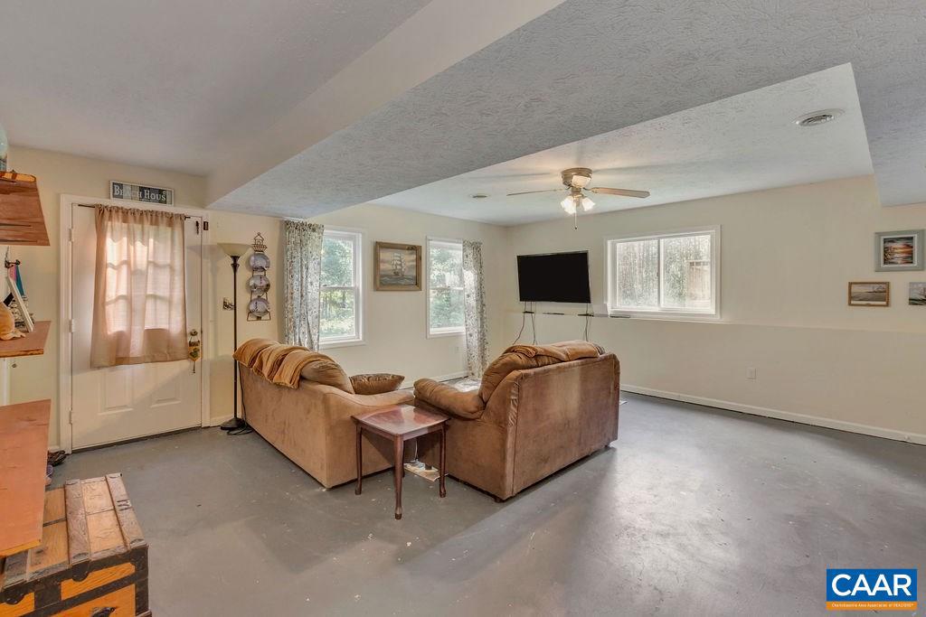 8993 Poindexter Road Louisa, VA 23093 - Photo 34 of 50